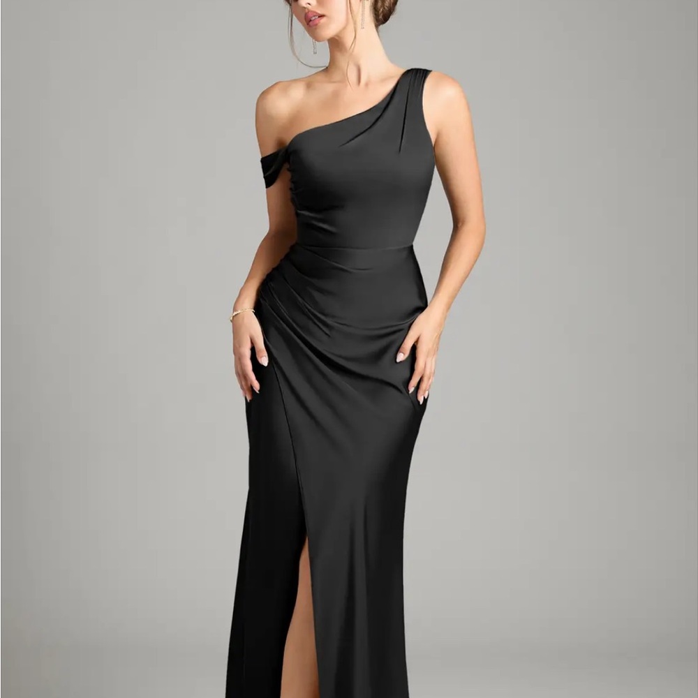 Azazie Black One-Shoulder Gown
